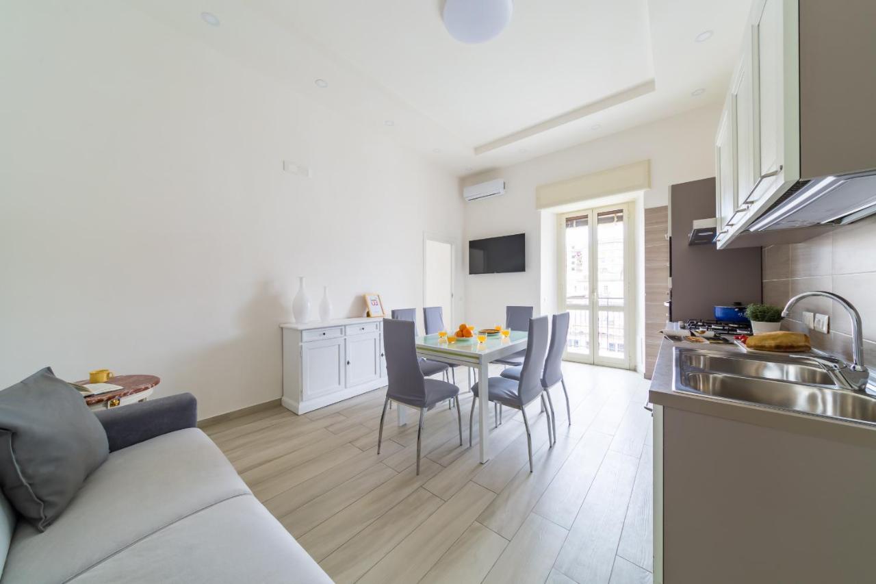 Chiara Modern Apartment By Wonderful Italy Naples Exterior photo
