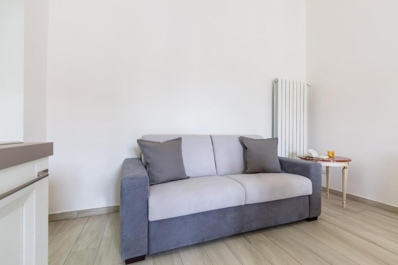 Chiara Modern Apartment By Wonderful Italy Naples Exterior photo